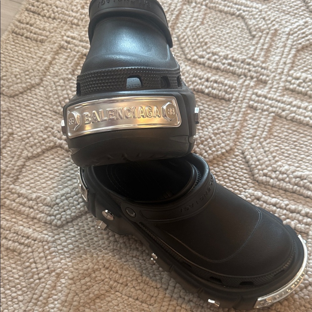 Balenciaga Rubber Slingback Sandals - Picture 7 of 8